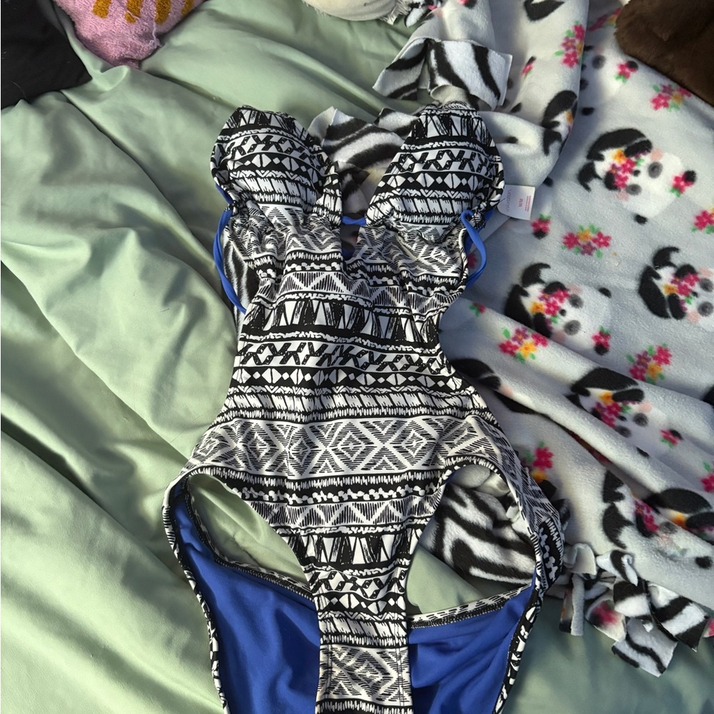 Xhilaration Black and White Patterned Swimsuit
